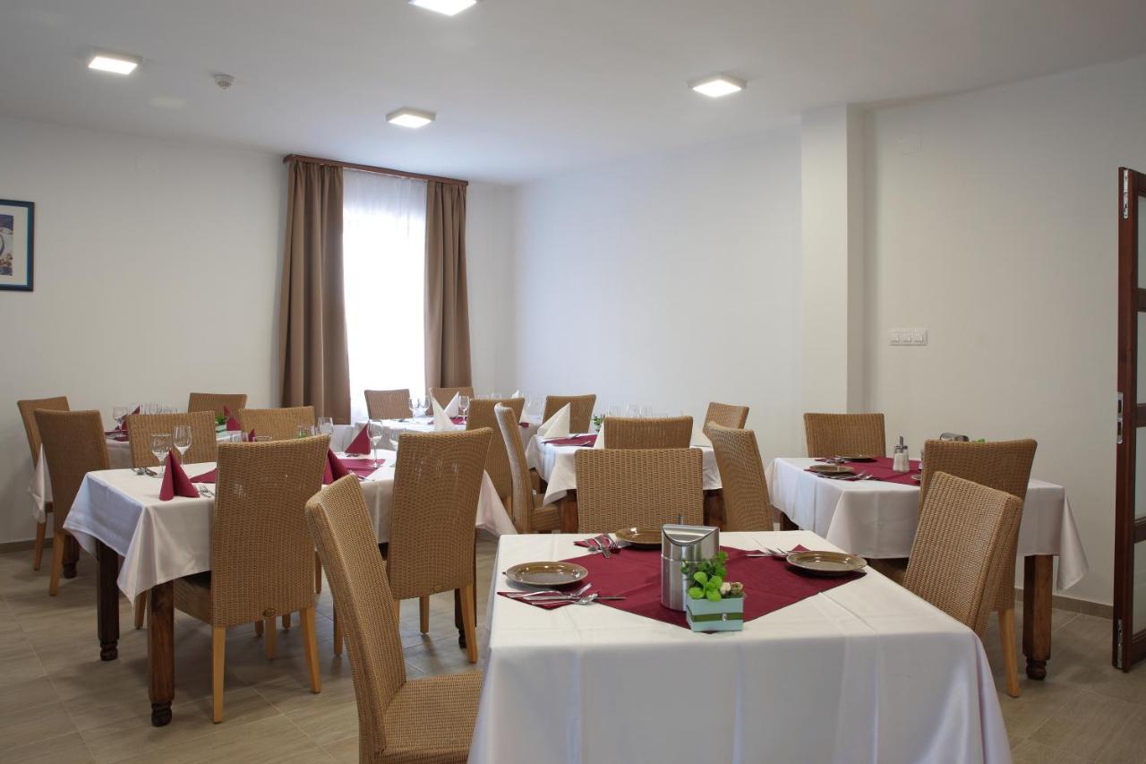 Galosfa Vendeghaz Hotel Luaran gambar