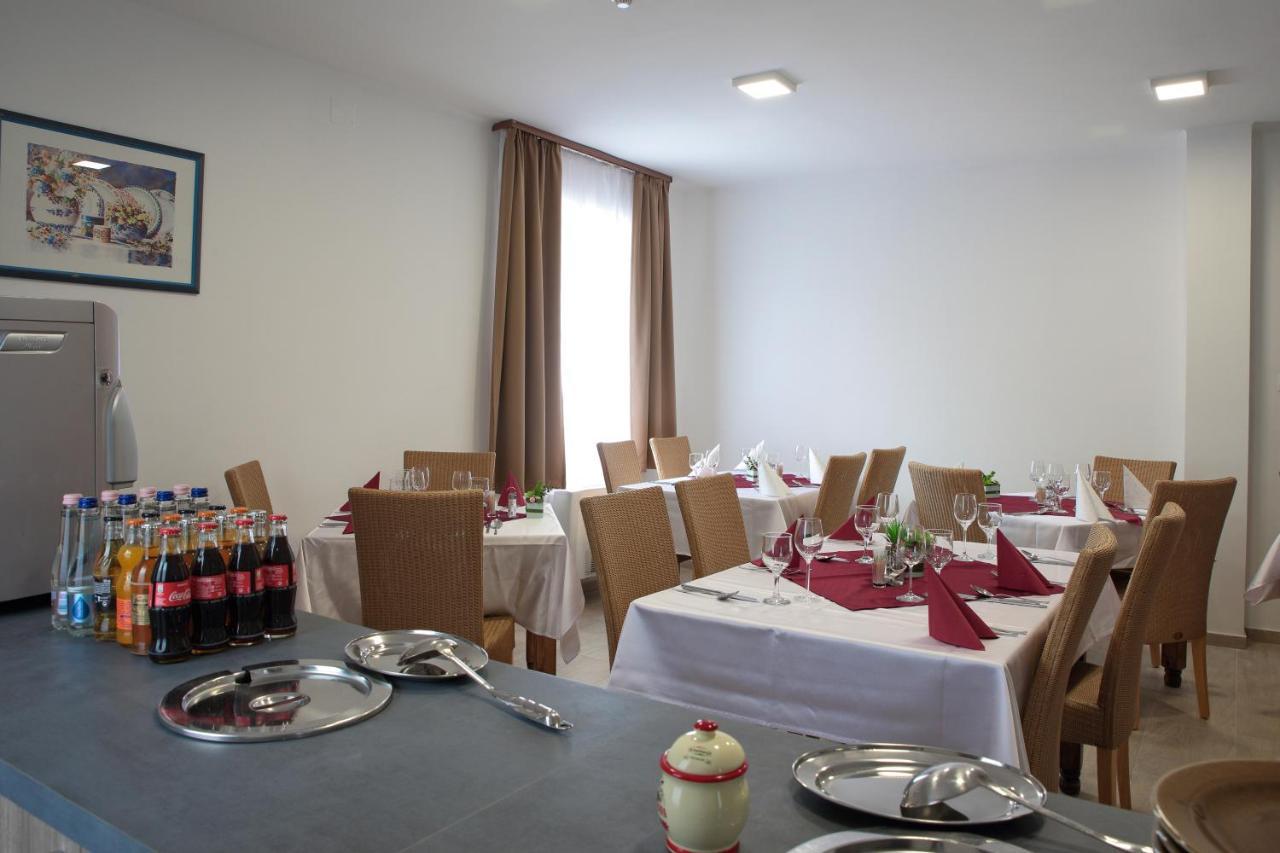 Galosfa Vendeghaz Hotel Luaran gambar